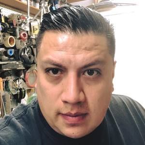 Meet your Posher, Diego